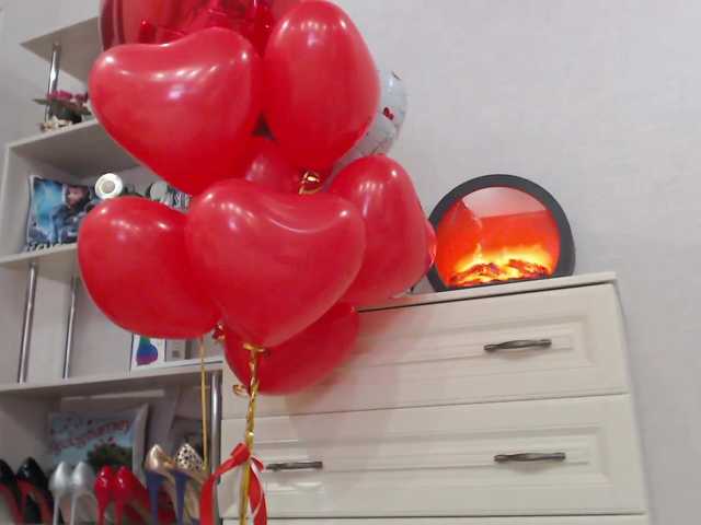 Live sex webcam photo for ladybigsmile #272429972