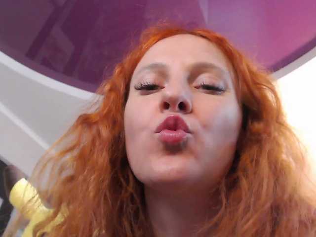 Live sex webcam photo for ladybigsmile #273039205