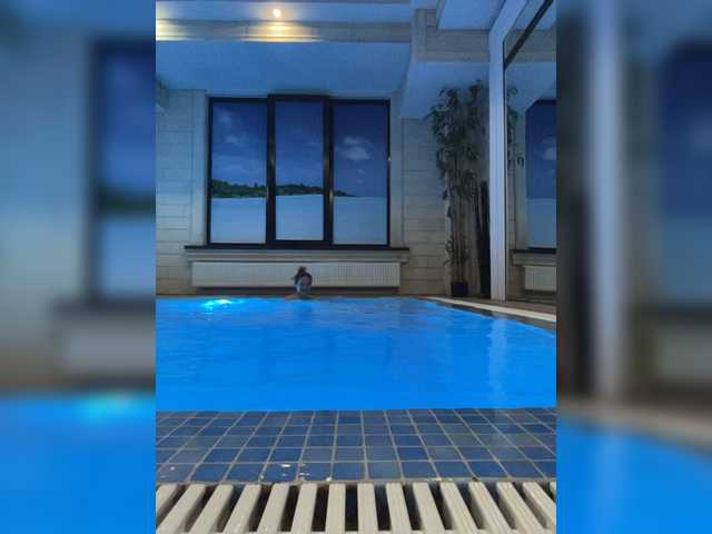 Live sex webcam photo for ladybigsmile #274004365