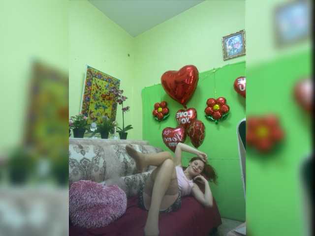 Live sex webcam photo for ladybigsmile #277308158