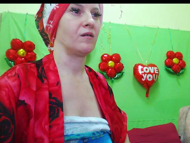 Live sex webcam photo for ladybigsmile #277337235