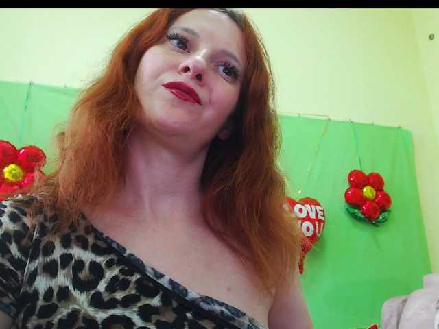 Live sex webcam photo for ladybigsmile #277340585