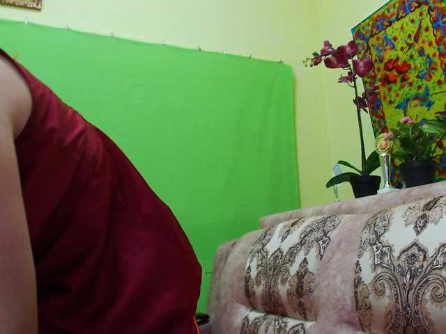 Live sex webcam photo for ladybigsmile #277480626