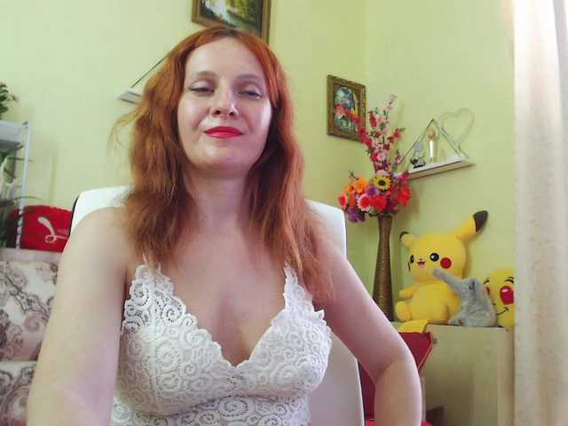 Live sex webcam photo for ladybigsmile #277670057