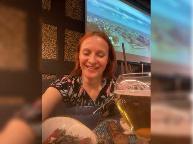 Live sex webcam photo for ladybigsmile #277690400