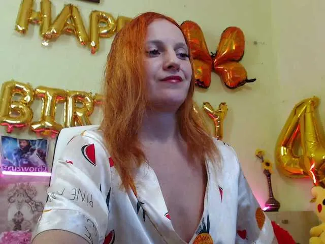 Live sex webcam photo for ladybigsmile #290363082