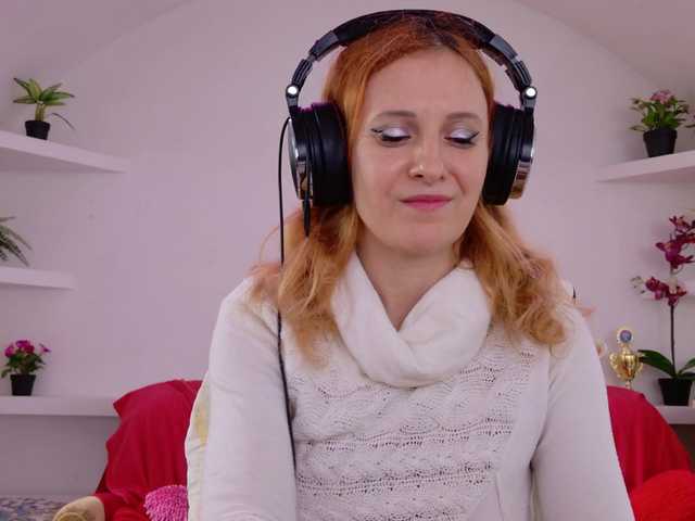 Live sex webcam photo for ladybigsmile #291906471