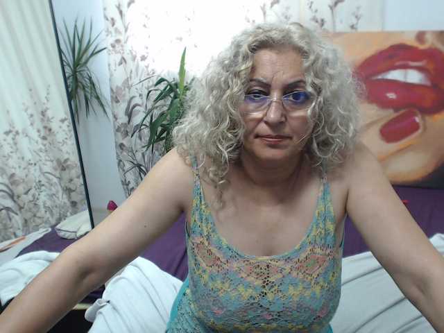 Live sex webcam photo for ladydy4u #274229992