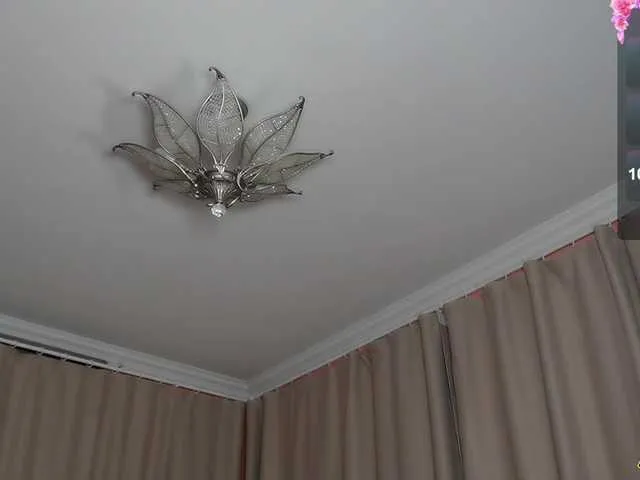 Live sex webcam photo for ladysparkling #291645794