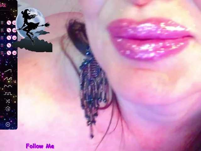 Live sex webcam photo for ladyzlata #277826241