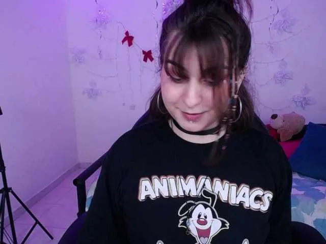 Live sex webcam photo for laeliah #271848052