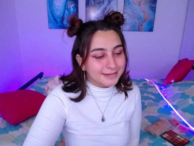 Live sex webcam photo for laeliah #272154295