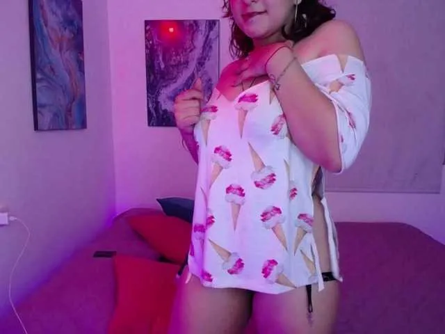 Live sex webcam photo for laeliah #272323853