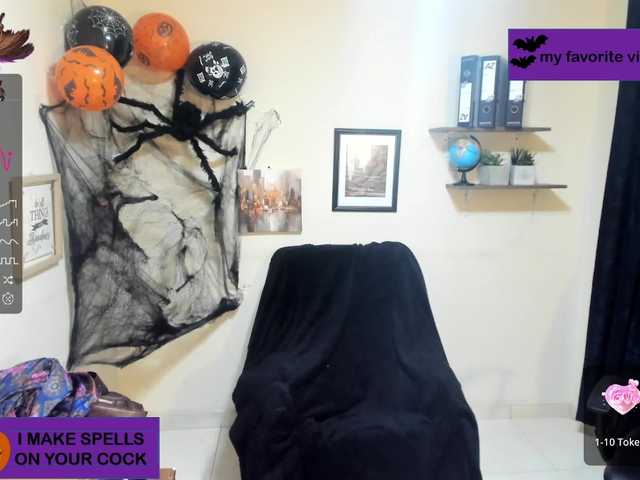 Live sex webcam photo for laia-evans #276595734