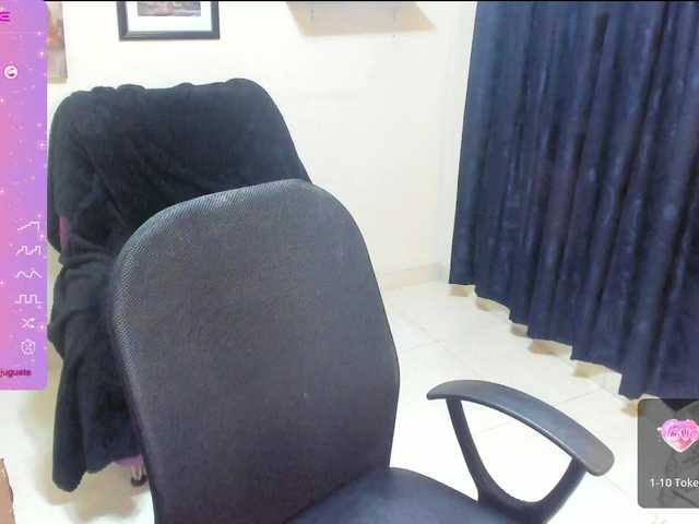 Live sex webcam photo for laia-evans #276637746
