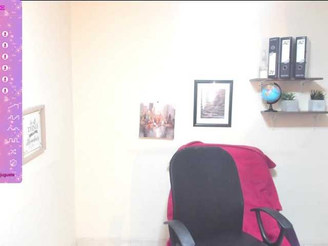 Live sex webcam photo for laia-evans #276663884