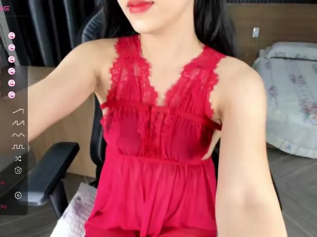 Live sex webcam photo for lainey-lou #276421393