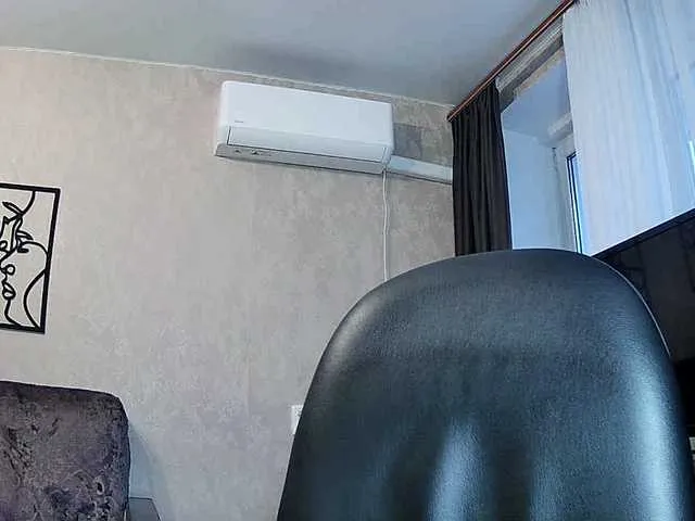 Live sex webcam photo for lala75 #291287786