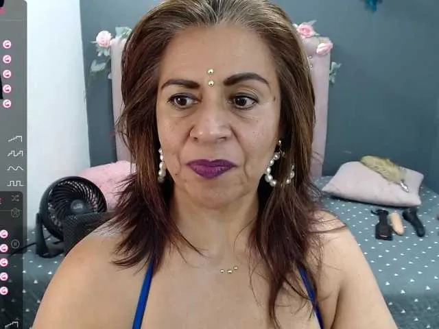 Live sex webcam photo for lalisha-96 #276434032