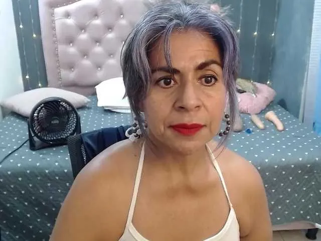 Live sex webcam photo for lalisha-96 #290735430