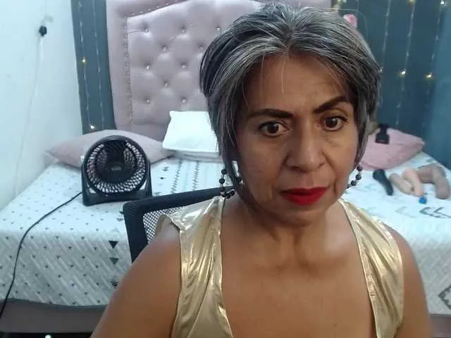 Live sex webcam photo for lalisha-96 #290873059