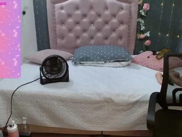 Live sex webcam photo for lalisha-96 #291170863