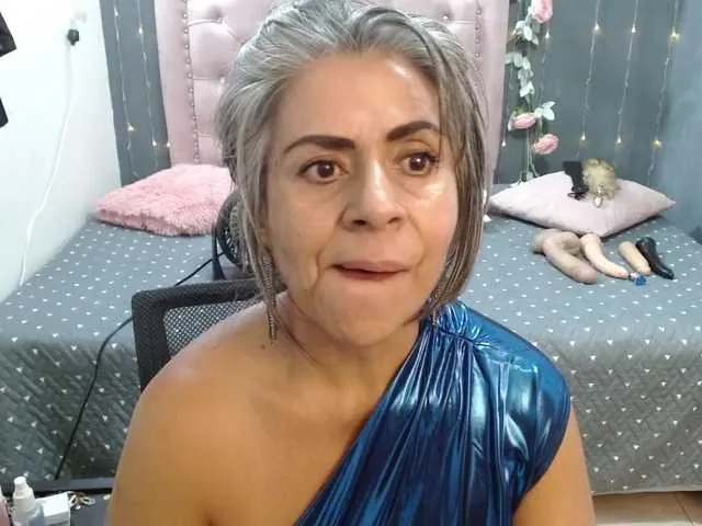 Live sex webcam photo for lalisha-96 #291289517