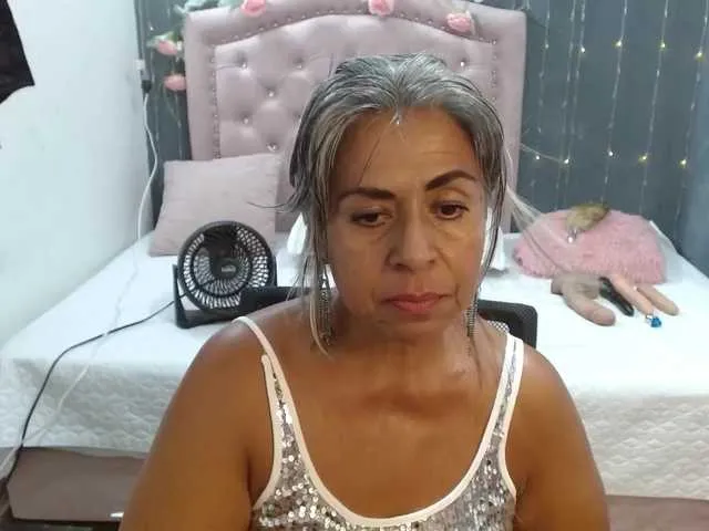 Live sex webcam photo for lalisha-96 #291762351