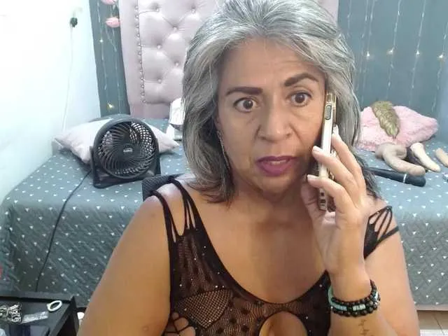 Live sex webcam photo for lalisha-96 #291929915