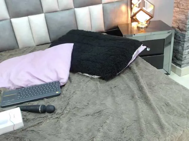 Live sex webcam photo for lana-beker- #272932555