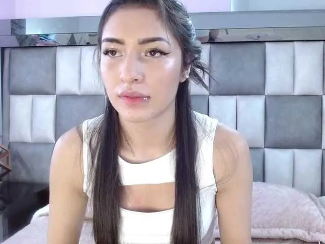 Live sex webcam photo for lana-beker- #273475617