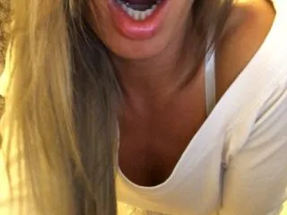 Live sex webcam photo for lanalevi #142493158