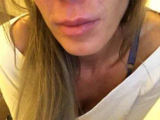 Live sex webcam photo for lanalevi #143580332