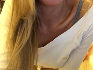 Live sex webcam photo for lanalevi #148908813
