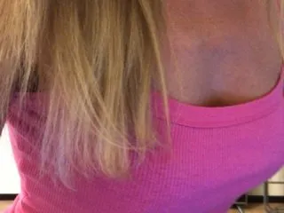 Live sex webcam photo for lanalevi #153554184