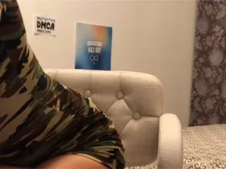 Live sex webcam photo for lanalevi #182701680