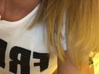 Live sex webcam photo for lanalevi #196464121