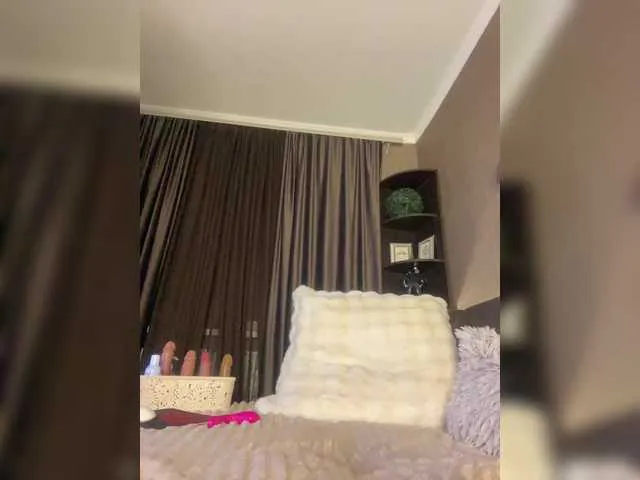 Live sex webcam photo for lanysikk #290403079