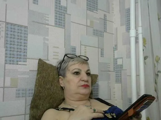 Live sex webcam photo for lara45 #290249011