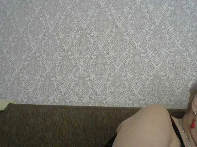 Live sex webcam photo for lara45 #291621447