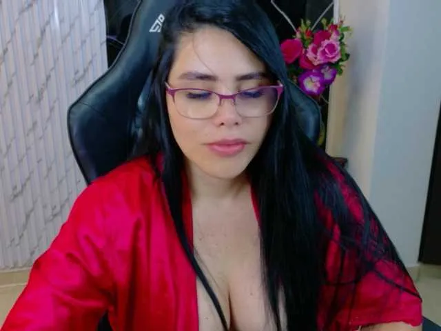 Live sex webcam photo for lararoberts1 #292693543