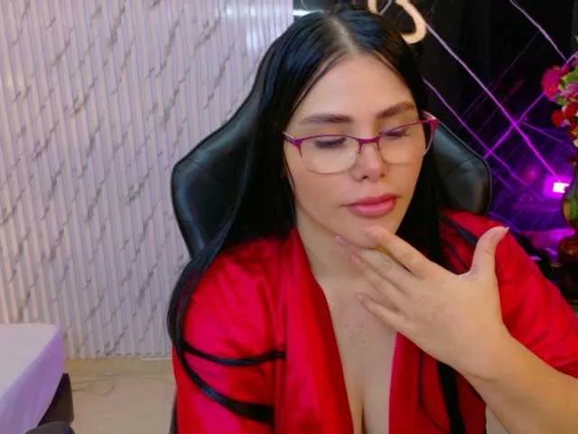 Live sex webcam photo for lararoberts1 #292782369