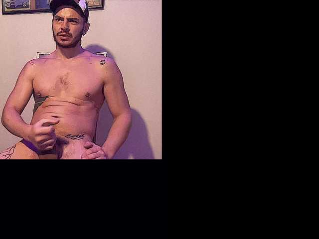 Live sex webcam photo for lat20ar #288069557