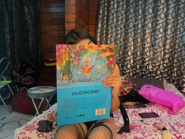 Live sex webcam photo for latin-couple77 #276062295