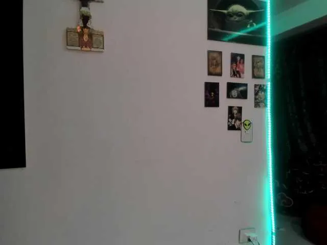 Live sex webcam photo for latin-couple77 #276086643