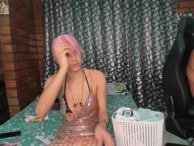 Live sex webcam photo for latin-couple77 #276148478