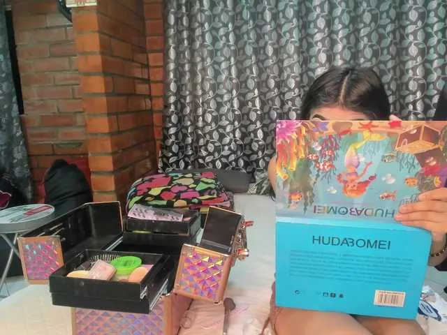 Live sex webcam photo for latin-couple77 #276156888