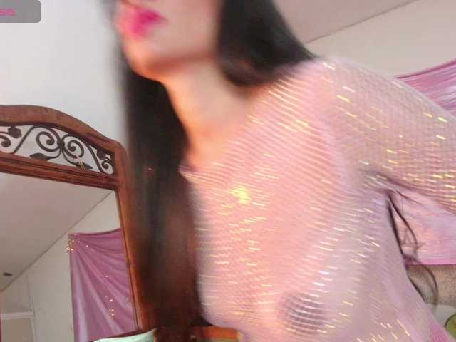 Live sex webcam photo for latinaStepmomm #290879251