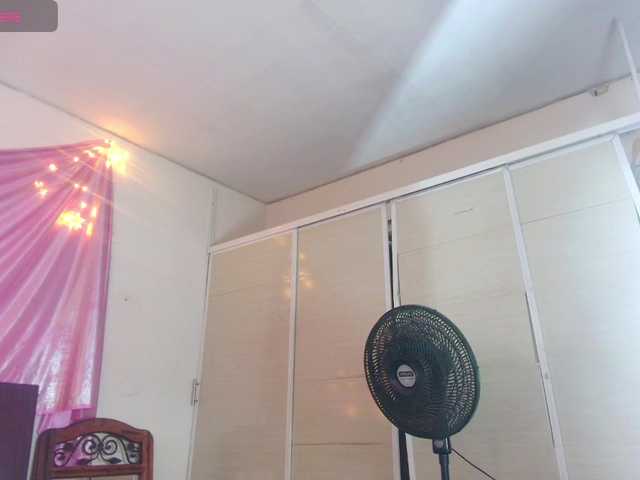 Live sex webcam photo for latinaStepmomm #290967705