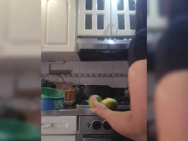 Live sex webcam photo for latinaamorosa #272932840